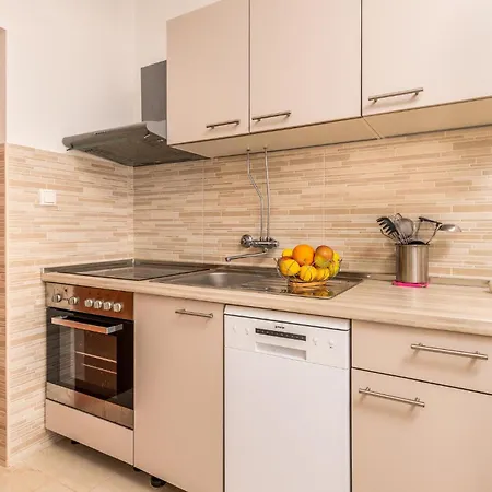 3 Bedroom Pet Friendly In Krk * Krk Town