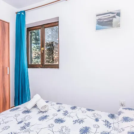 3 Bedroom Pet Friendly In Krk