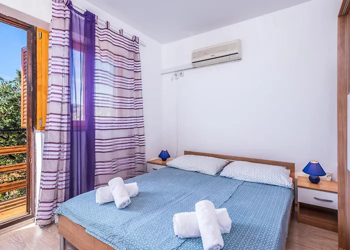 Apartament 3 Bedroom In Krk Krk Town