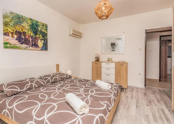 3 Bedroom In Krk Apartament Krk Town
