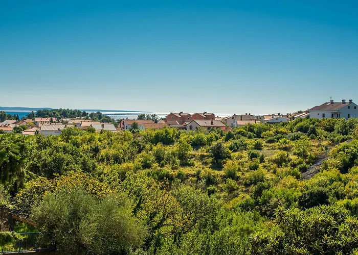 3 Bedroom In Krk Apartament