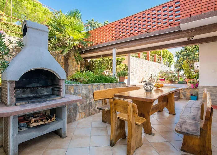 3 Bedroom In Krk *
