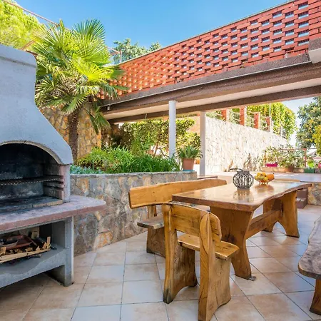 3 Bedroom In Krk *